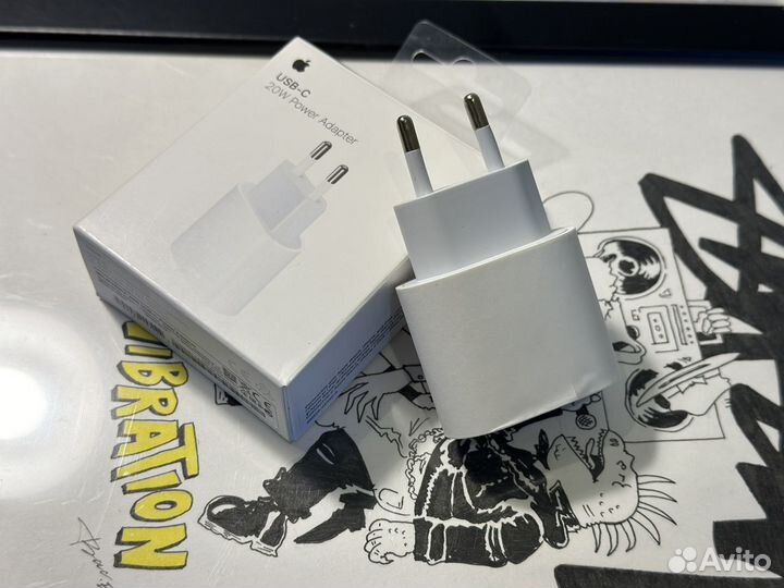 USB-C 20W Power Adapter