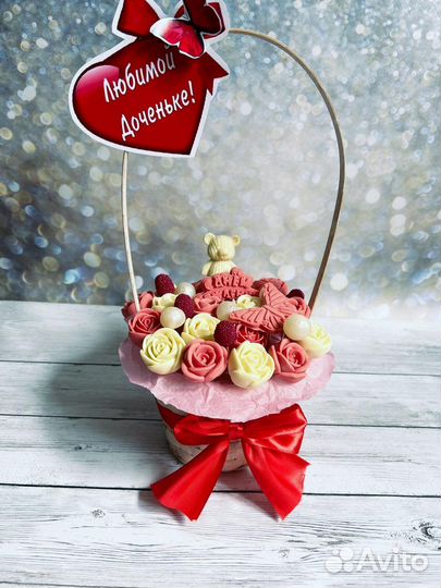 Шоколадный букет розы пионы