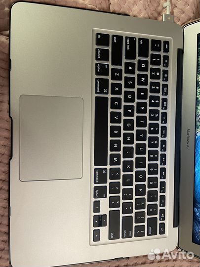 Macbook air 13 inch 2017 8GB