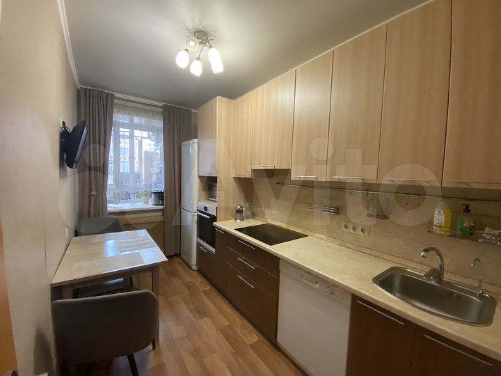 2-к. квартира, 53 м², 2/2 эт.