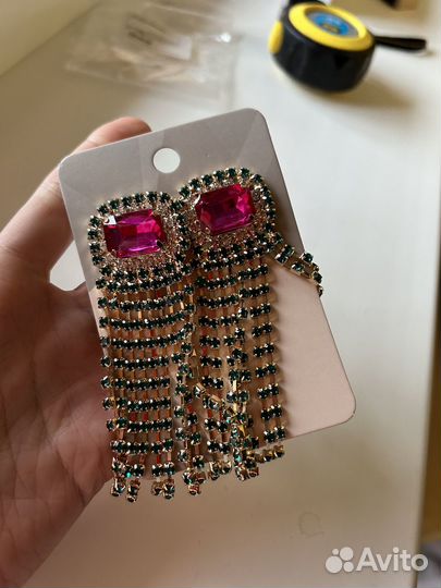 Серьги длинные со стразами