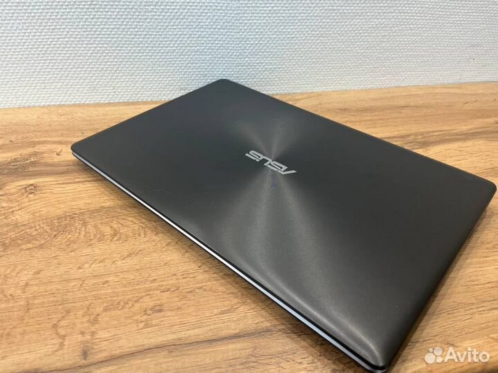 Ноутбук Asus для досуга