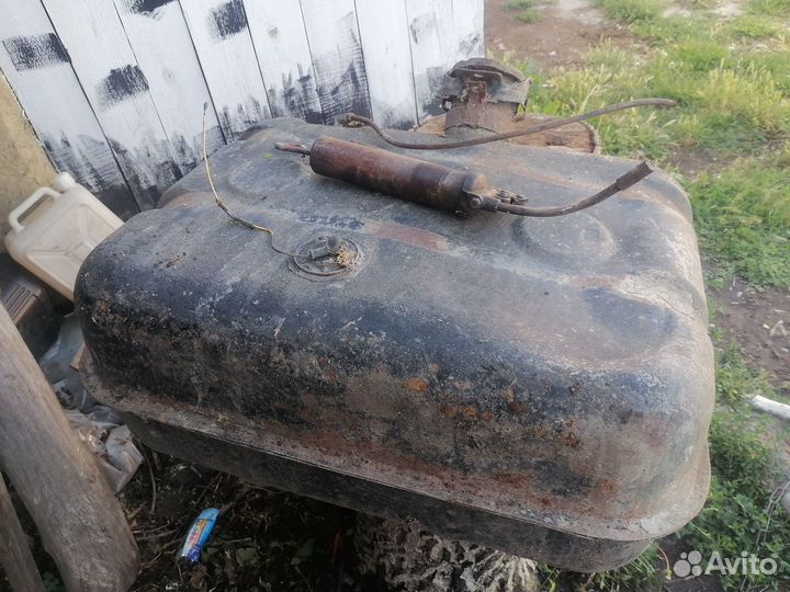 Топливный бак