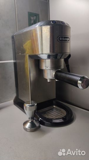 Кофеварка кофемашина рожковая delonghi ec 685