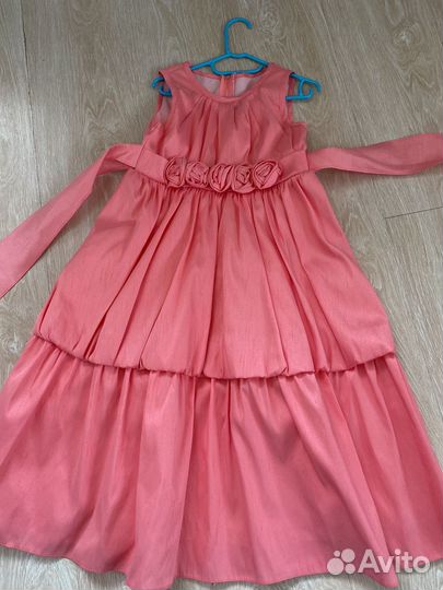 Нарядное платье для девочки 128 134