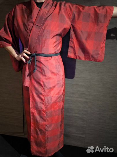 Кимоно юката. Красное