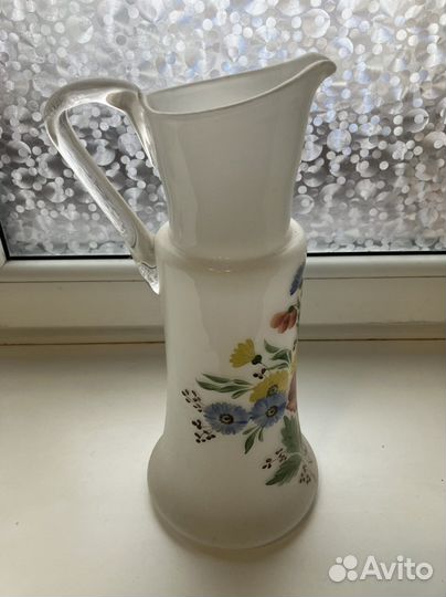 Ваза для цветов и кувшин