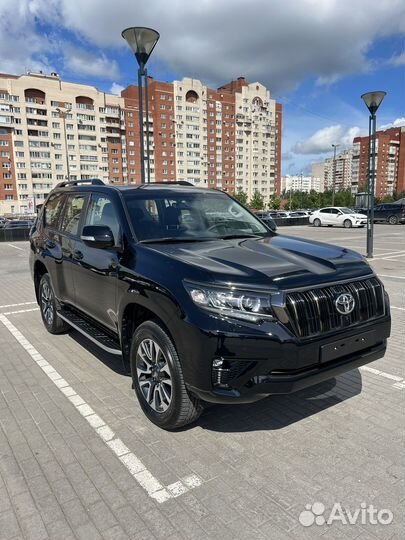 Toyota Land Cruiser Prado 2.8 AT, 2022, 15 км