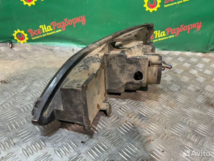 Фара правая Nissan Primera P11 2.0 2000