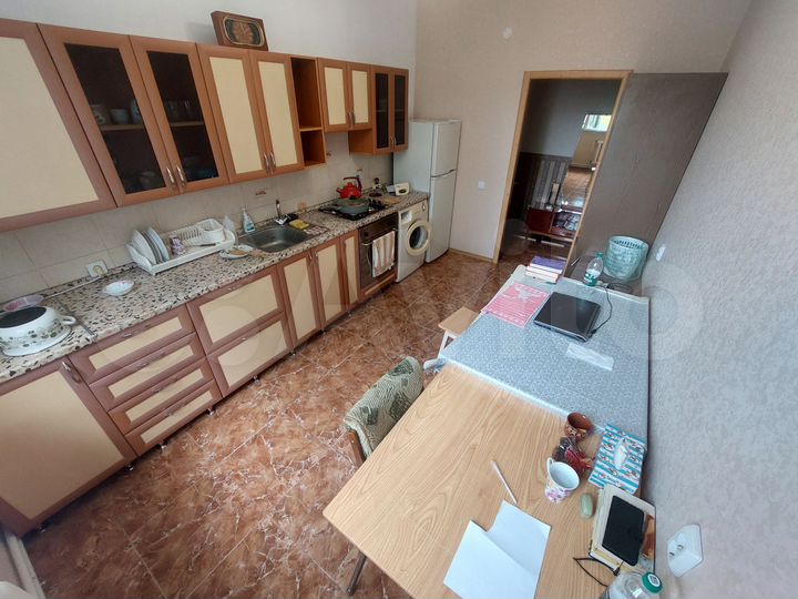 2-к. квартира, 60 м², 3/3 эт.