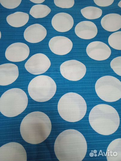 Отрез ткани горох