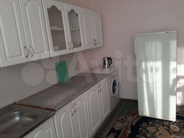 2-к. квартира, 60 м², 2/3 эт.