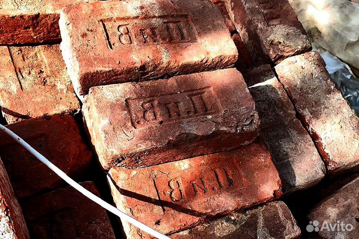 Прочный керамический кирпич