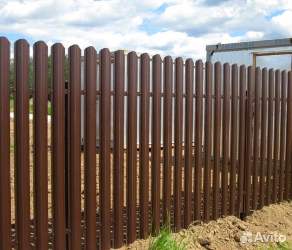 Штакетник металлический, в наличии и под заказ