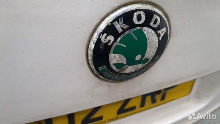 Кнопка багажника Skoda Yeti, 2012