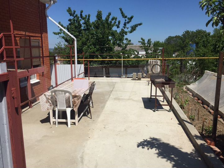 Дом 50 м² на участке 5 сот.