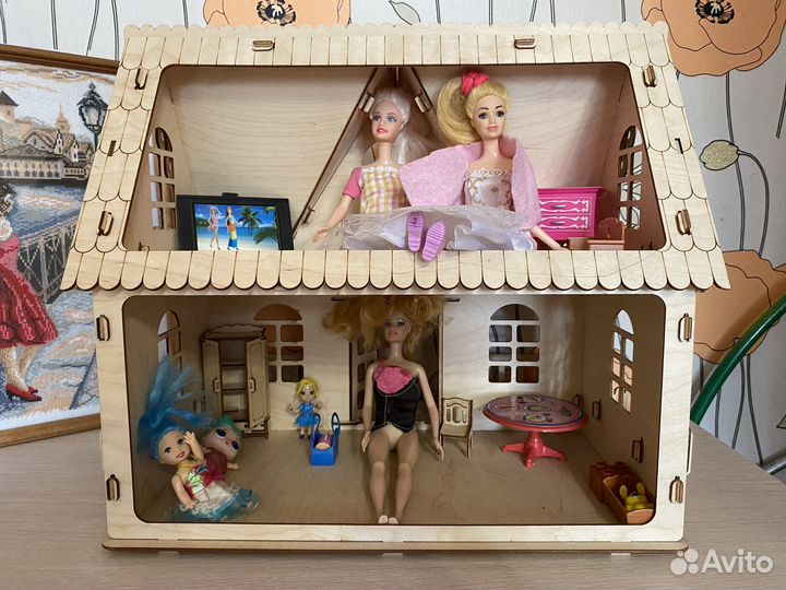 Домик кукольный