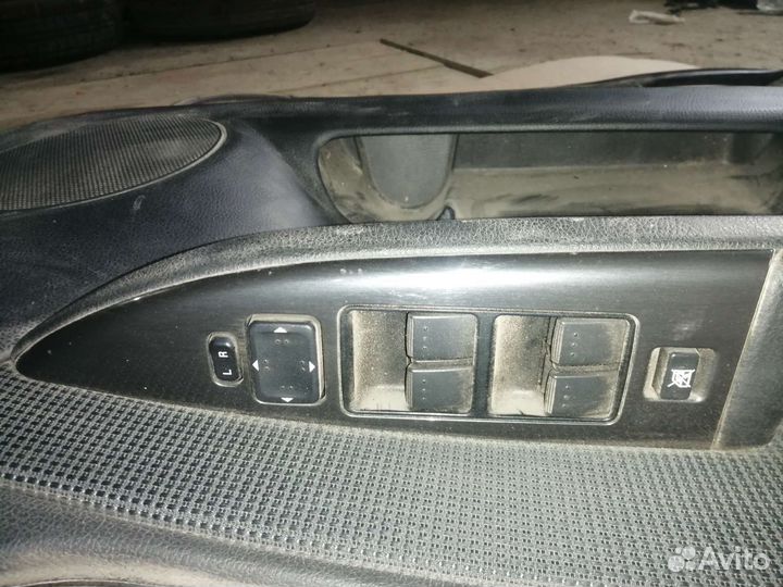 Запчасти mazda 6 gg на левую передние дверь