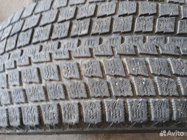 Bridgestone B249 225/50 R16 26L