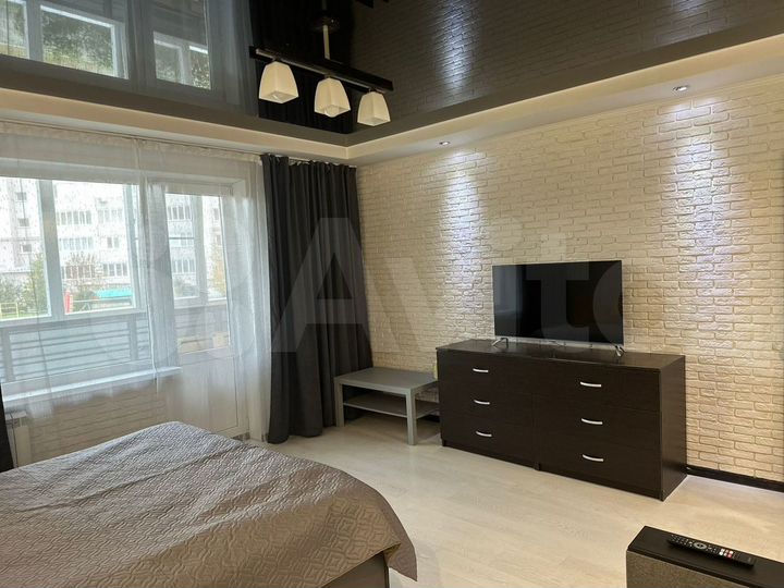 1-к. квартира, 43 м², 1/10 эт.