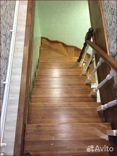 Лестница деревянная