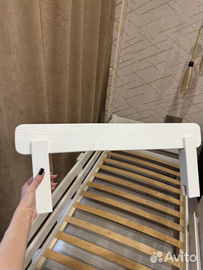 Кровать детская с матрацем