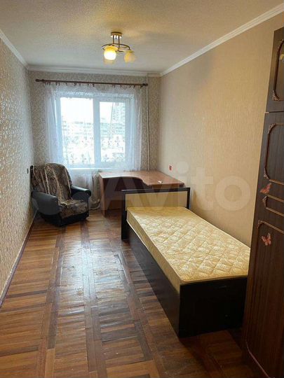 Комната 80 м² в 4-к., 8/9 эт.