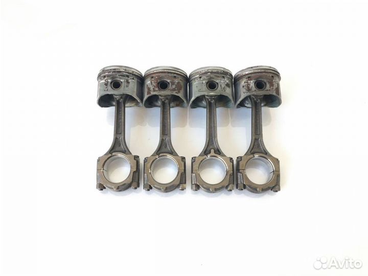 Поршень с шатуном Kia Sportage 2,G4GC,2л,бензин