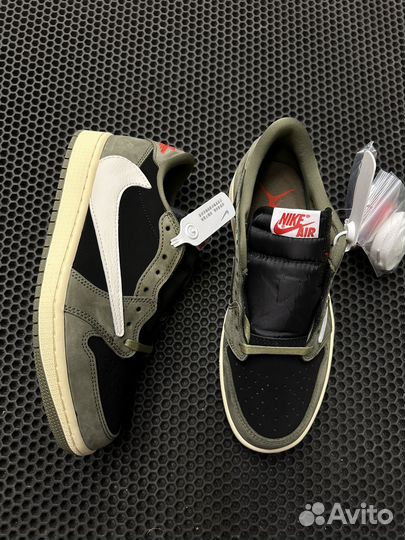 Travis Scott x Air Jordan 1 Low Black Olive