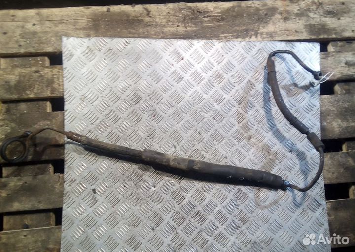 Шланг гидроусилителя на Ауди А8