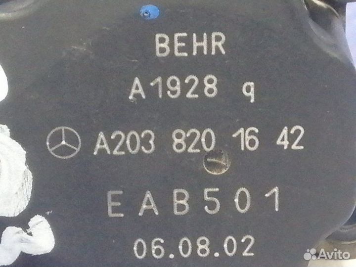 Моторчик заслонок отопителя Mercedes-Benz W203