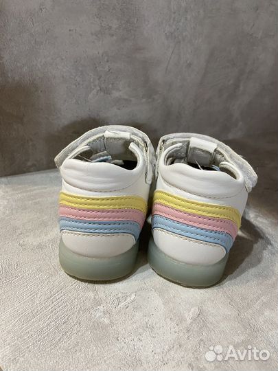 Босоножки для девочки