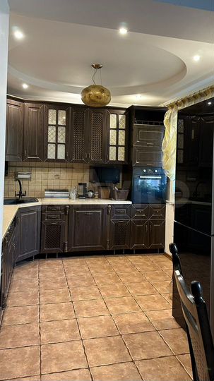 4-к. квартира, 92,6 м², 1/10 эт.