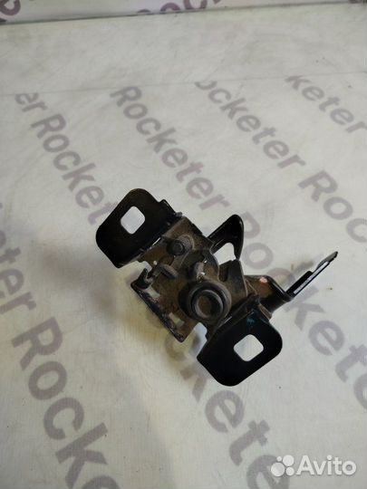 Замок капота Chevrolet Cobalt 2014