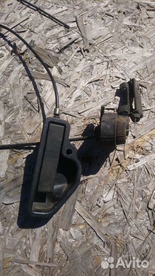 Трос открывания капота на Пежо 605 1994 г.в