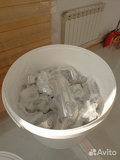 Крепления для стальных хромированных труб 25 мм