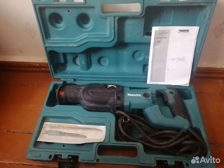 Сабельная пила makita jr3060t