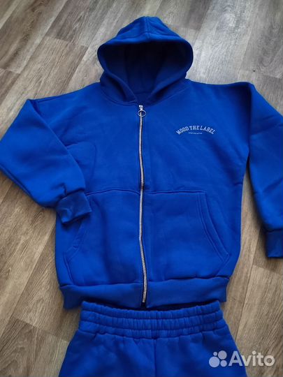 Теплый костюм новый