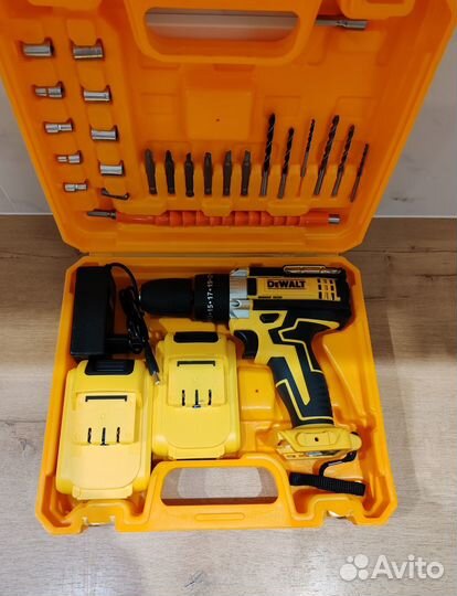 Шуруповерт dewalt ударный 21 v с битами