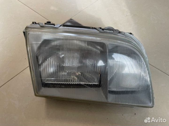 Правая фара Mercedes-Benz S-Classe W140 119.971