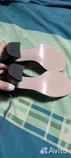 Босоножки женские 39 размер