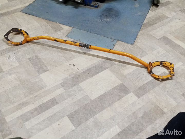 Распорка стоек