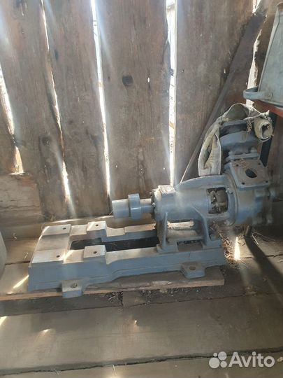 Вихревой насос