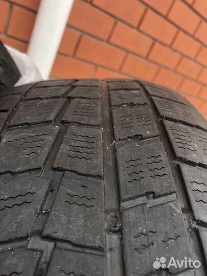 Dunlop Winter Maxx 215/65 R16 98