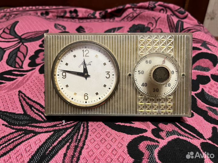 Часы на запчасти