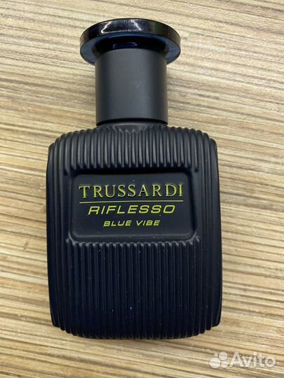 Trussardi riflesso blue vibe мужская 30 мл