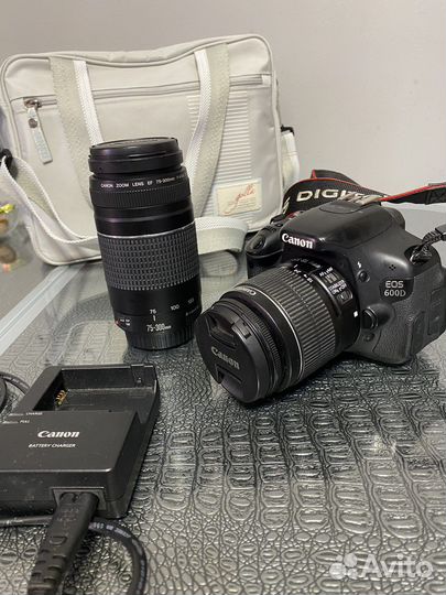 Зеркальный фотоаппарат canon 600d
