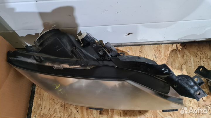 Фары ксенон Mazda CX-7