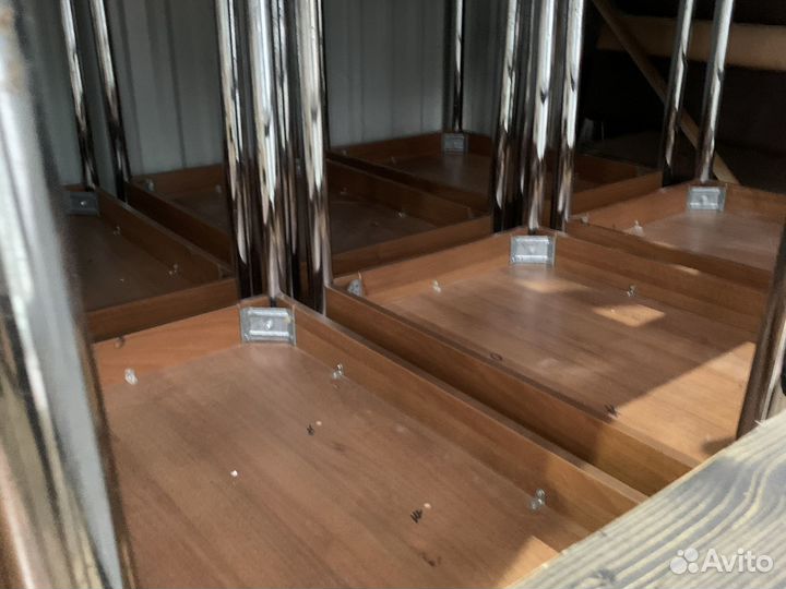 Стол 104.5/70/73.5 крышка лдсп орех ноги хром