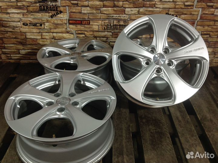 R17 5*114.3 Японские диски Crimson Team Sparco